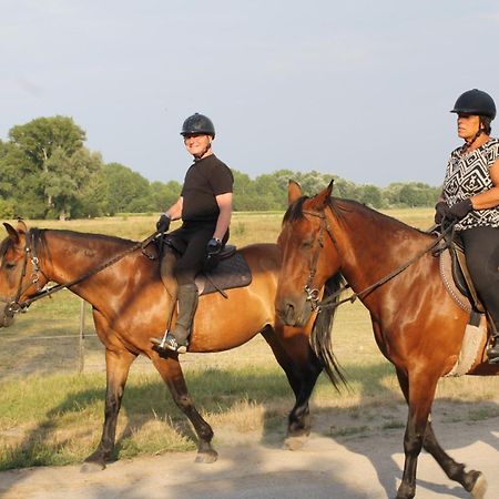 Ádám Tanya Fogadó Balázspuszta Exterior foto